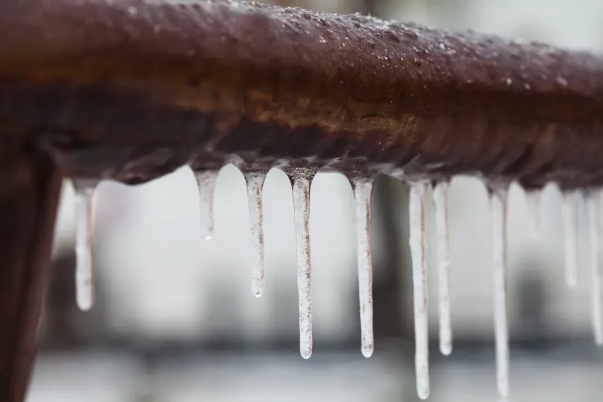 Frozen water pipe