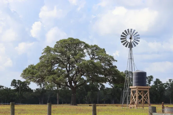 Water storage windmill sm